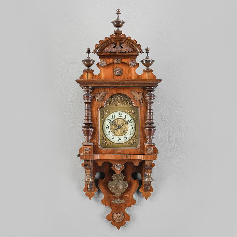 VÄGGPENDYL, nyrenässans, 1800-talets slut.