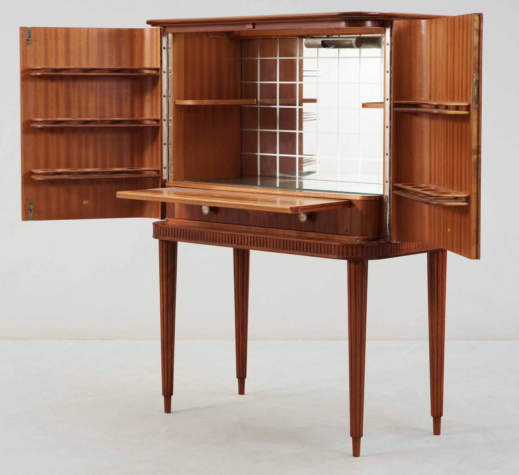 BARSKÅP, AB Förenade Möbler, Linköping, 1940/50-tal.