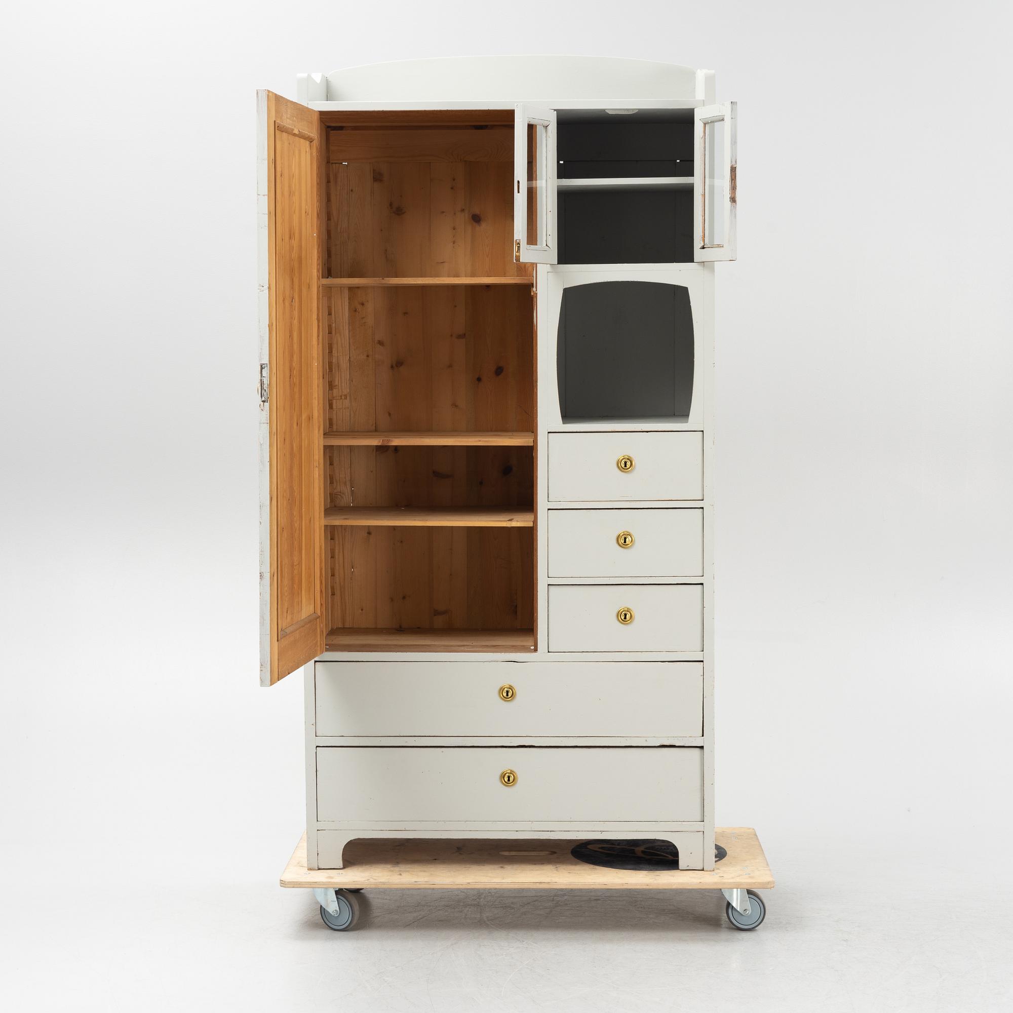 Klädskåp, 1910/20-tal.