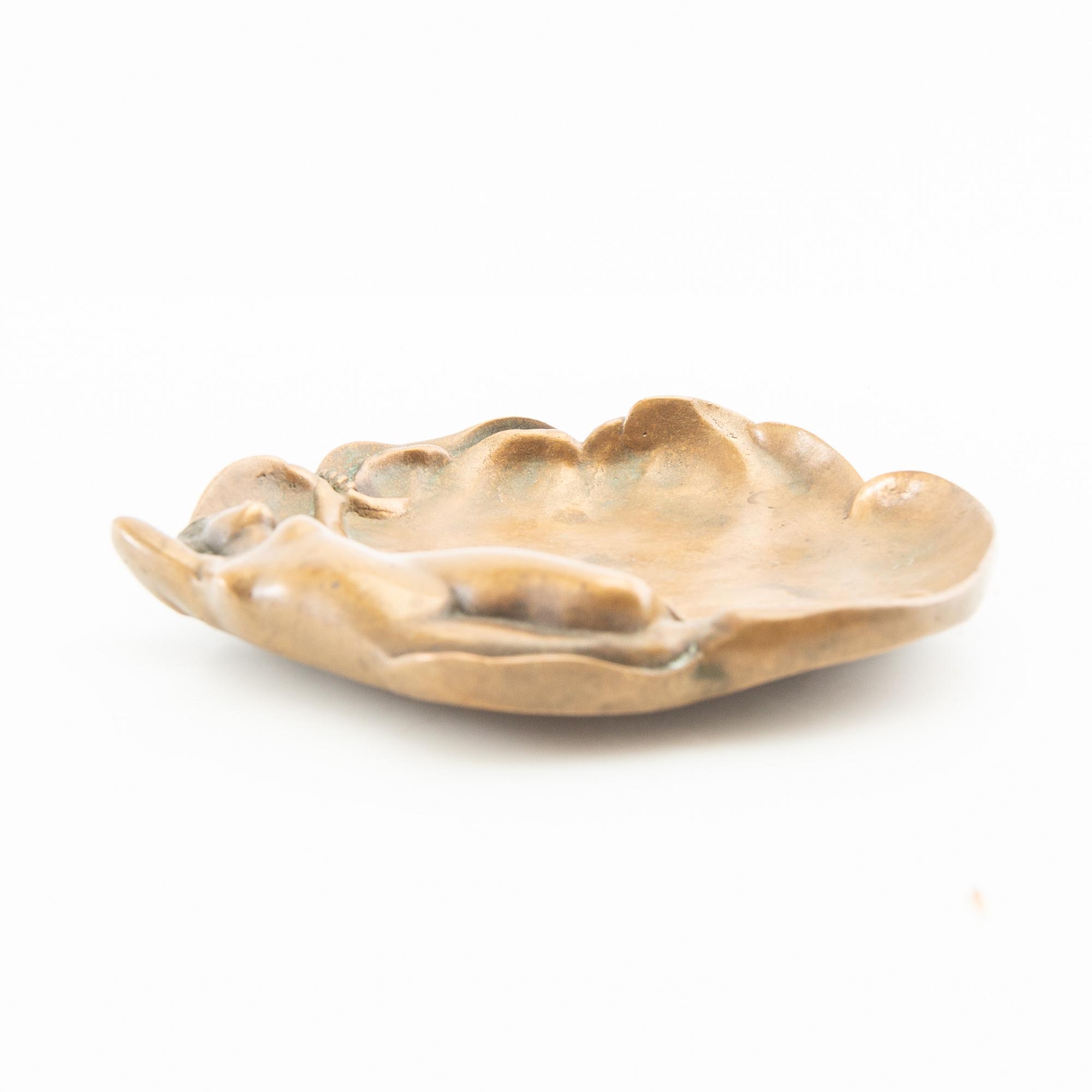 Ashtray Jugend stamped JLH (possibly JL Hultman) bronze early 1900s.