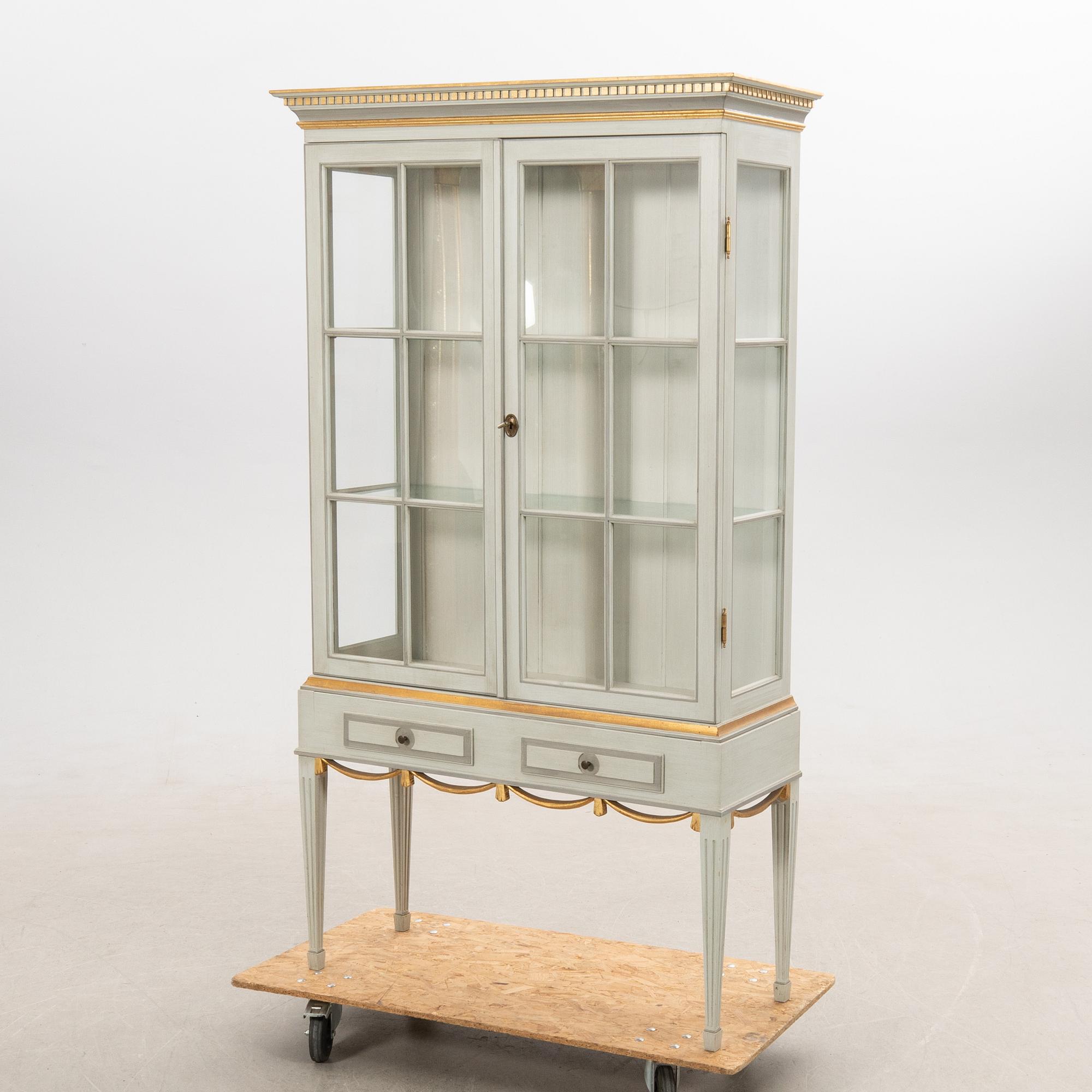 Display cabinet, Gustavian style, K.A. Roos, Helsingborg, later half of the 20th century.