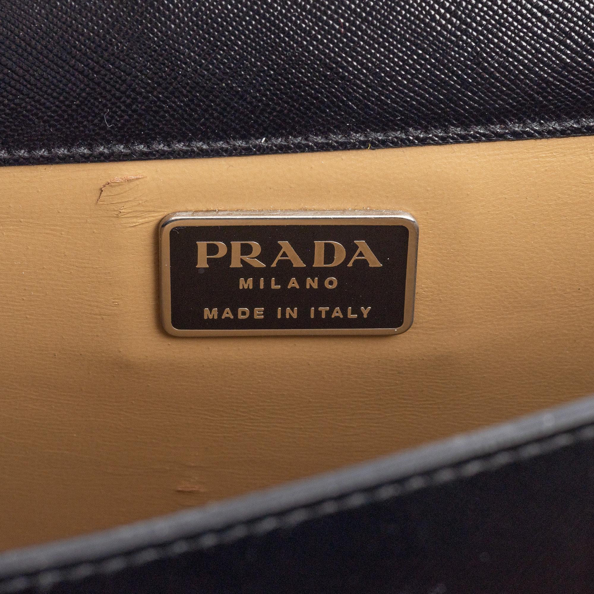 Prada, portfolio.