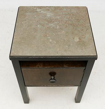 SÄNGBORD, 1900-talets första hälft.