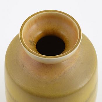 Berndt Friberg, vase, stoneware, Gustavsberg, 1964.