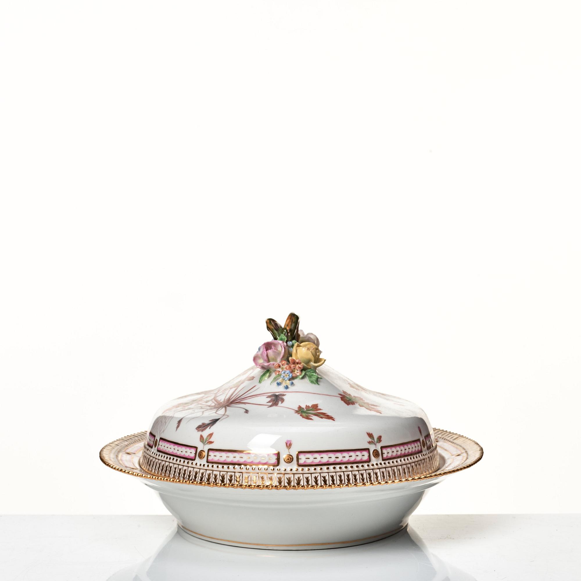 A Royal Copenhagen 'Flora Danica' vegetable tureen with cover, Denmark, 20th Century.