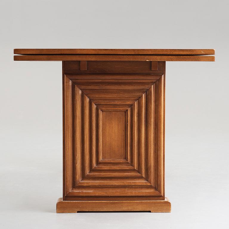 Oscar Nilsson, Oscar Nilsson, attributed to, a stained beech dining table, probably executed at Isidor Hörlin AB, Stockholm, 1930-40's.