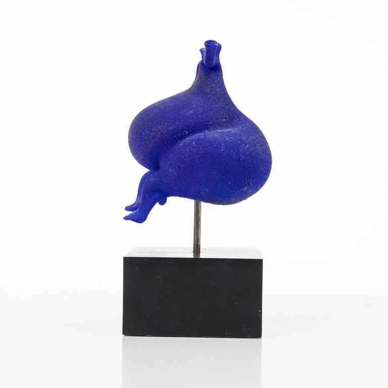 Kjell Engman, a sculpture, 'Blå Folket', Kosta Boda Atelier.