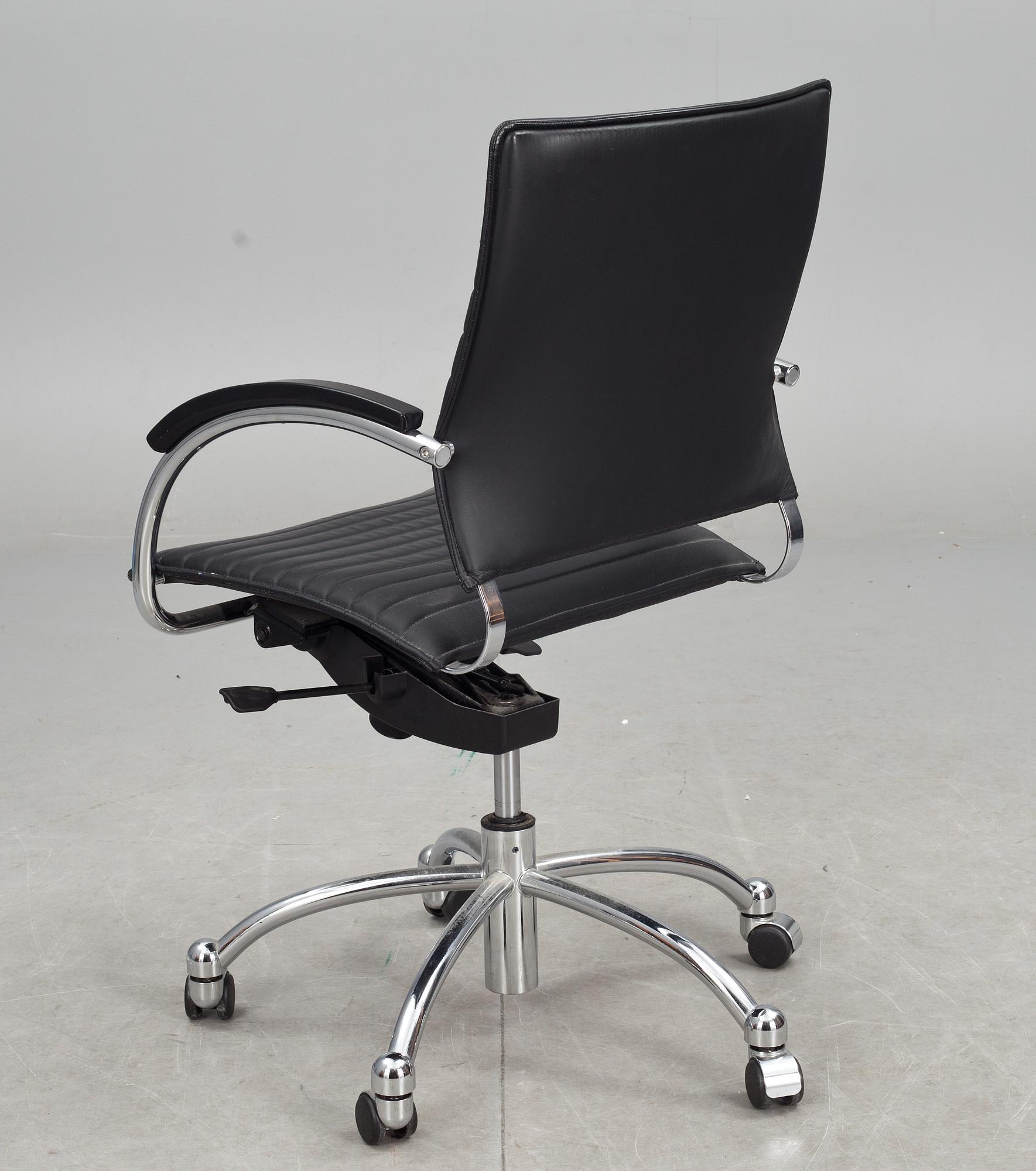 SKRIVBORDSSTOL. Thonet, 1900-talets slut.