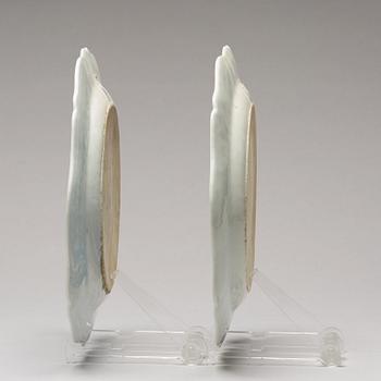 A pair of blue and white serving dishes, Qing dynasty, Qianlong (1736-95).