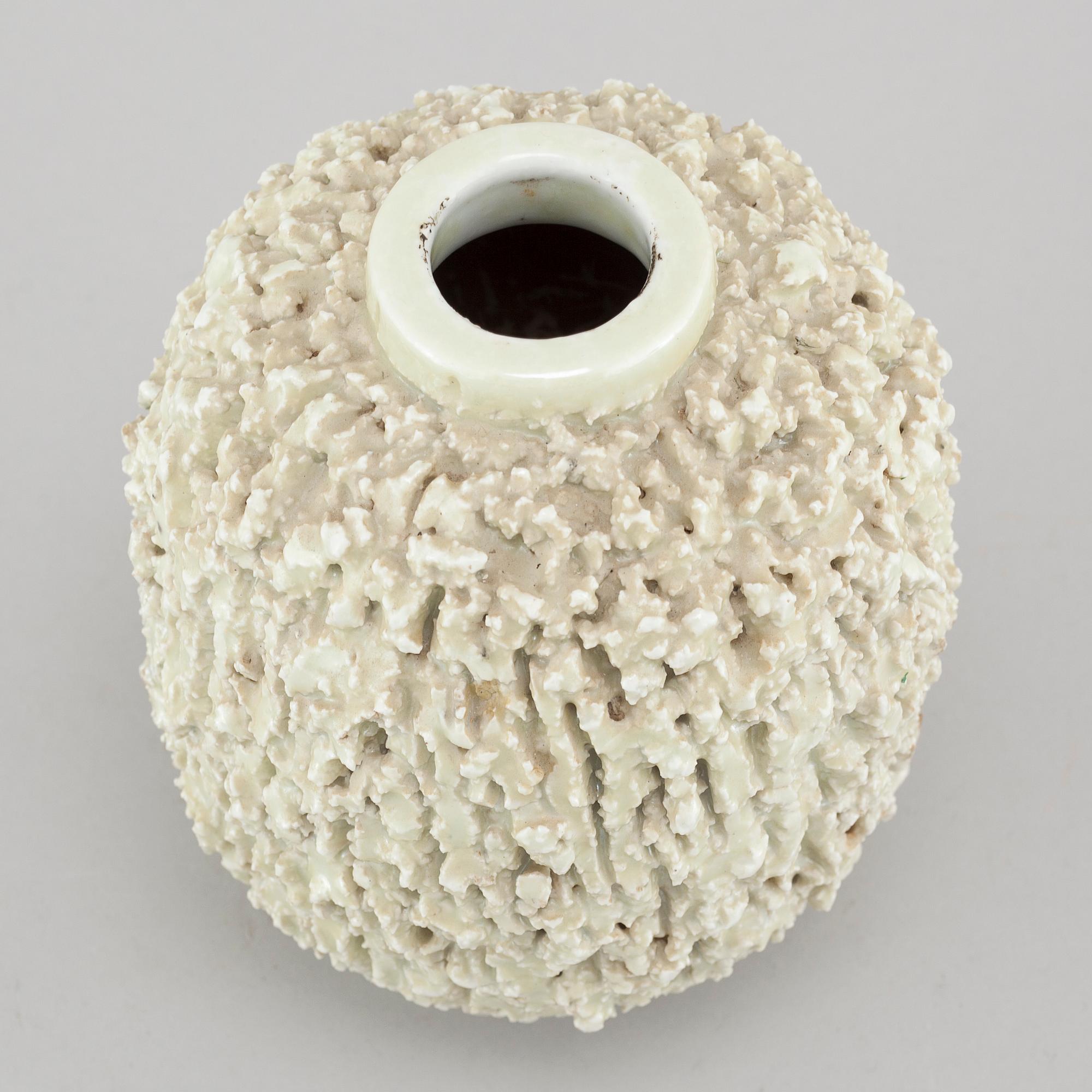 A stoneware vase, designed by Gunnar Nylund for Rörstrand, 20th century.