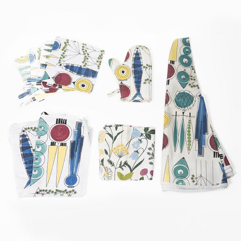 Marianne Westman, Dinner service, 73 pieces, flintware, “Picknick” and “Pomona”, Rörstrand, 1950s–60s.