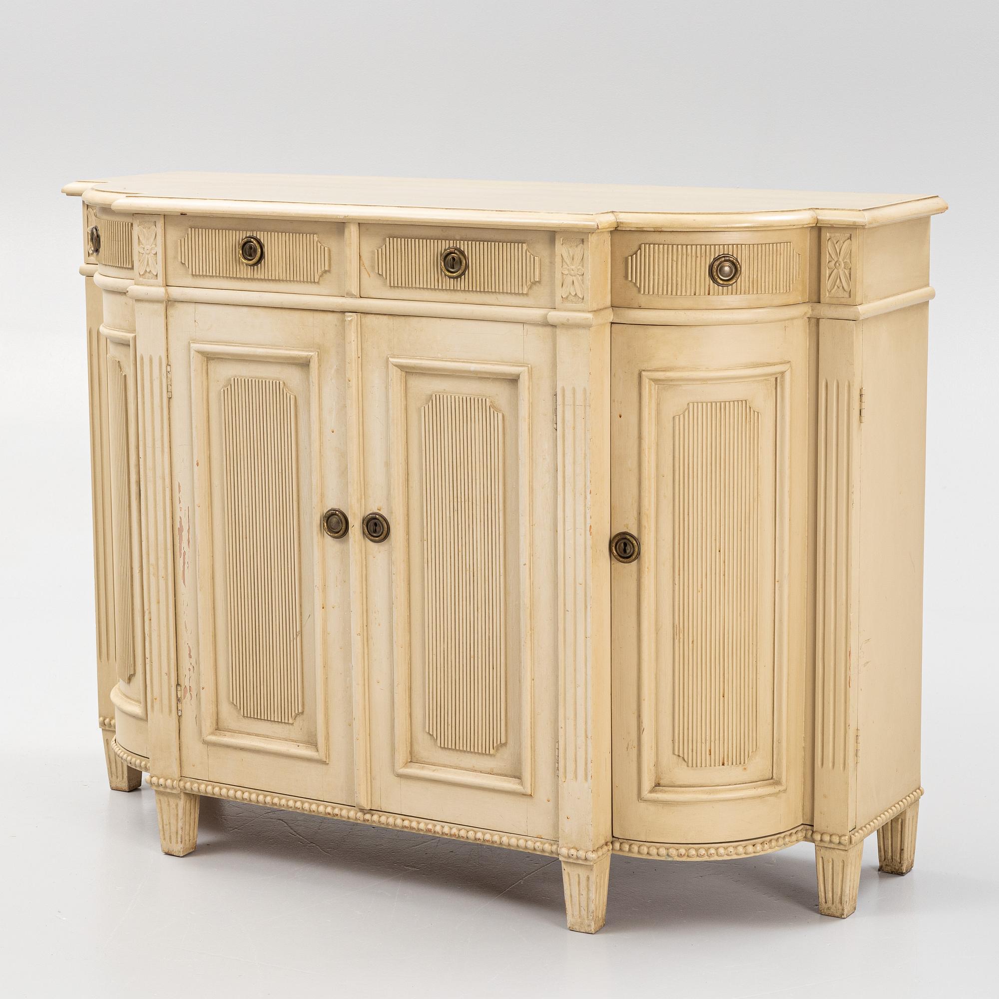 Skänk, gustaviansk stil, 1900-talets första hälft.