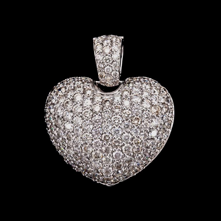 A brilliant cut diamond heart pendant, tot. 3.08 cts.
