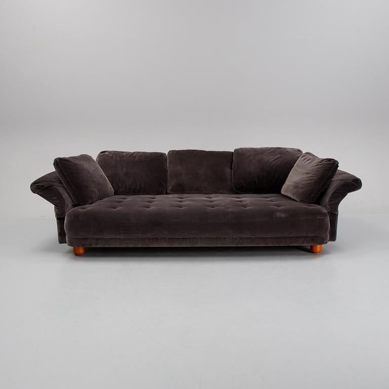 Josef Frank, a 'Liljevalchs' sofa, Svenskt Tenn, Sweden, recent production.