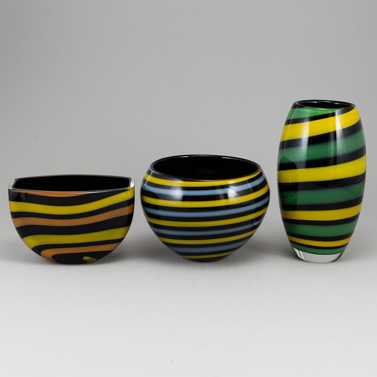 HANNA ZETTERBERG, bowls and a vase, 3 parts, Orrefors.