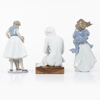 Lladró, figuriner, 3 st, "A nurturing bond", "Loving touch" och "Want to be like you", Spanien.