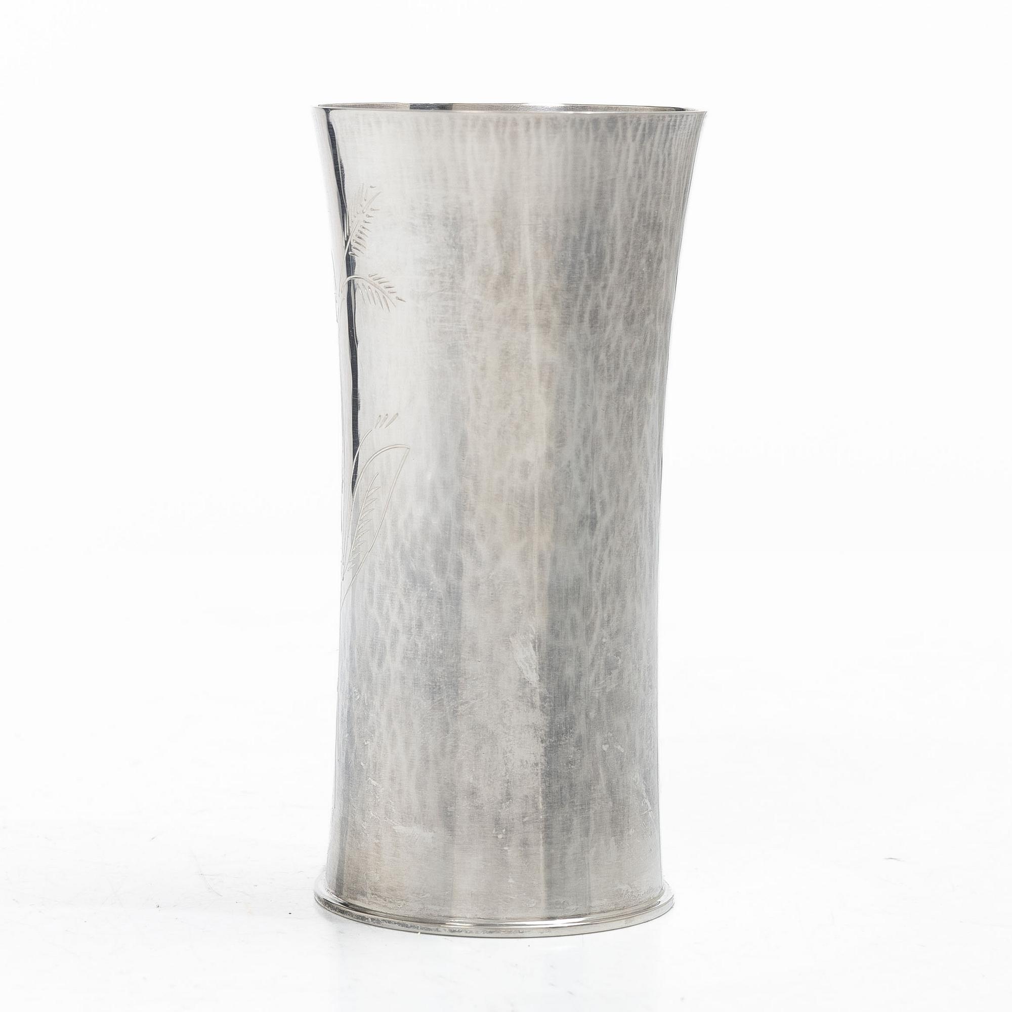 Gunnar Cyrén, Vase, silver, Gävle 1989.