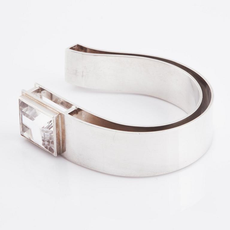 Rey Urban, armband sterlingsilver med fasettslipad bergkristall, Stockholm 1981.