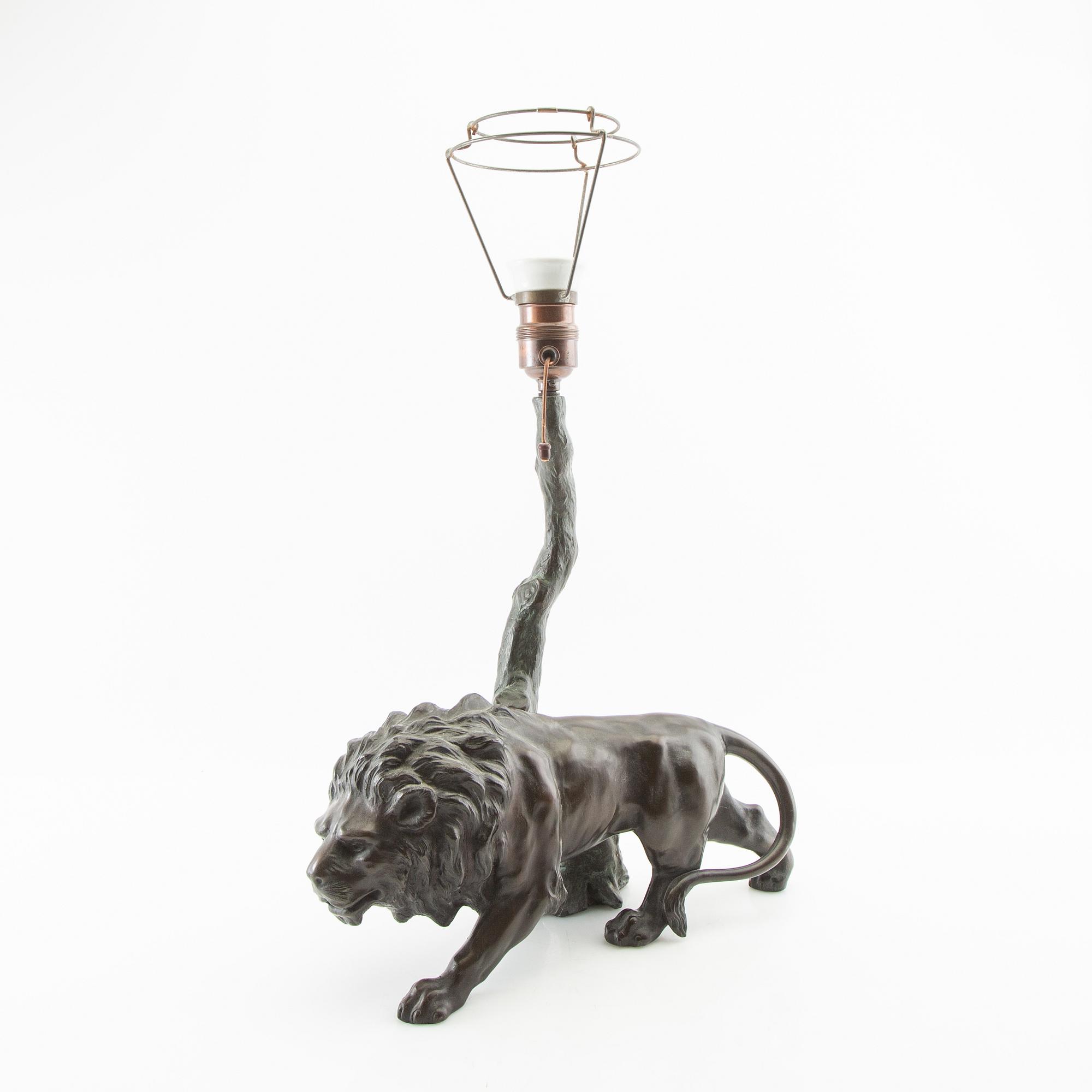 Table lamp, first half of the 20th century.