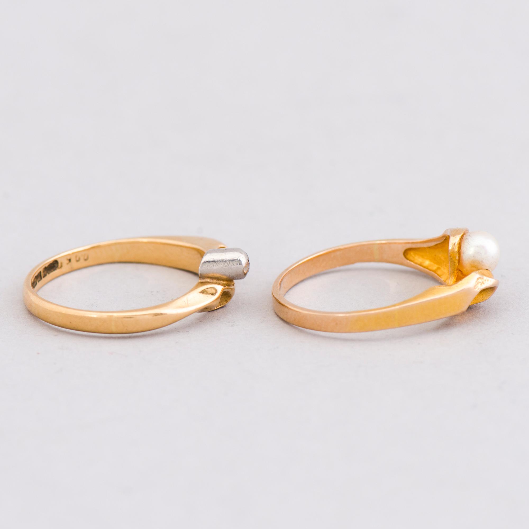 TWO BJÖRN WECKSTRÖM RINGS, pearl, diamond, 14K and 18K gold. Lapponia 1979-82.