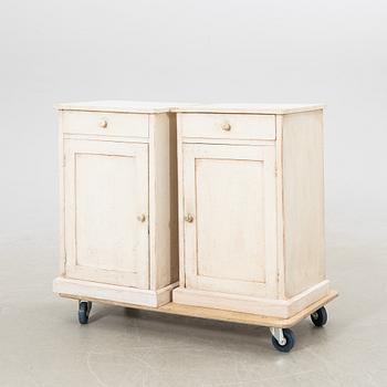 Bedside tables/cabinets, a pair, first half of the 20th century.