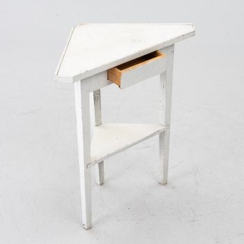 A corner table, 19th century.