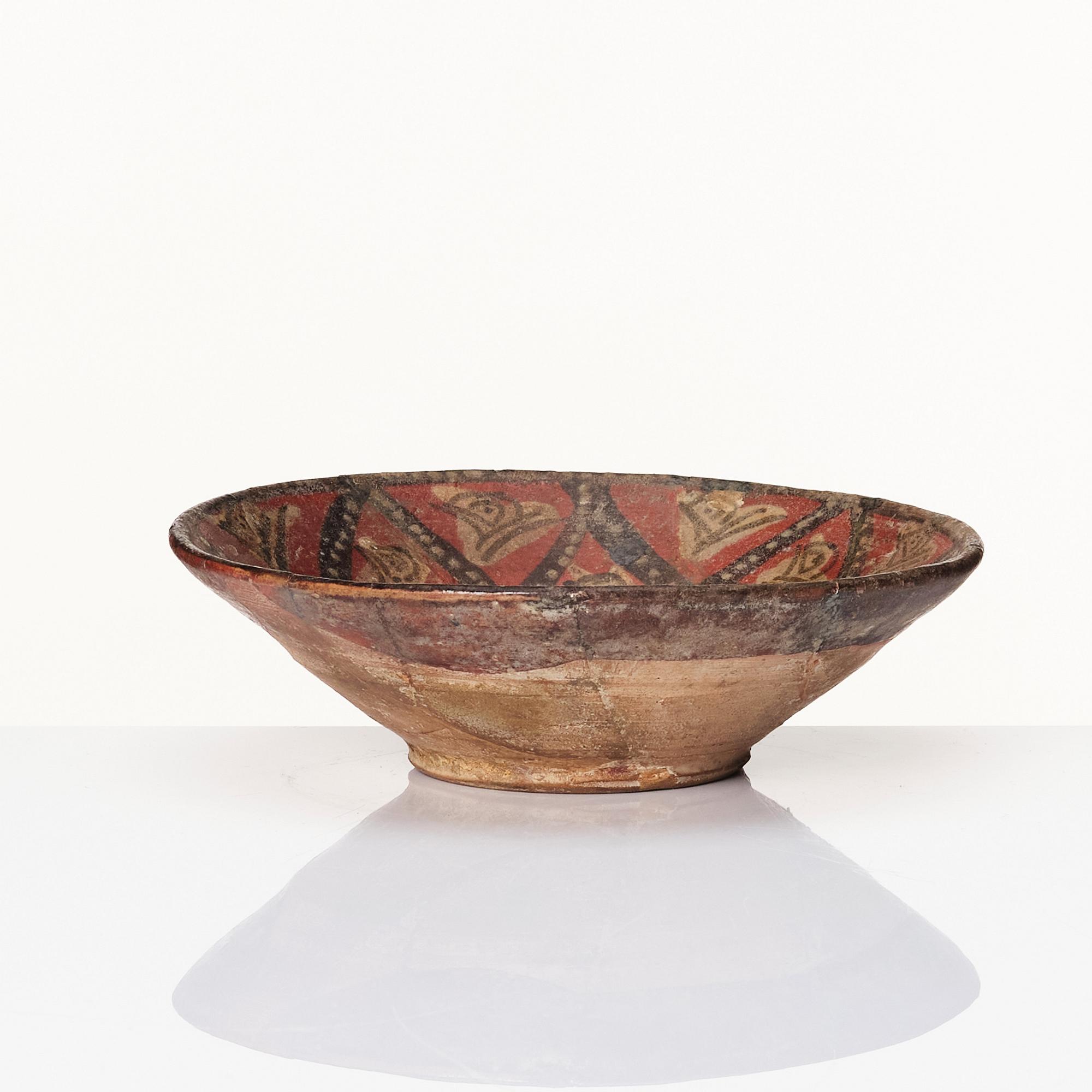 A 11 - 13 th century Samarkand - Uzbekistan, pottery bowl.