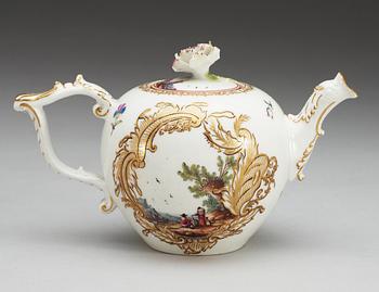 A Meissen teapot, 18th centuary.