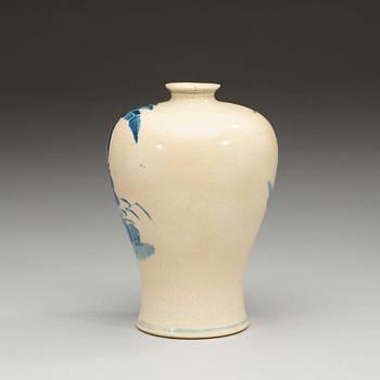 A blue and white soft paste meiping vase, late Qing dynasty (1644-1912), with Kangxi six character mark.