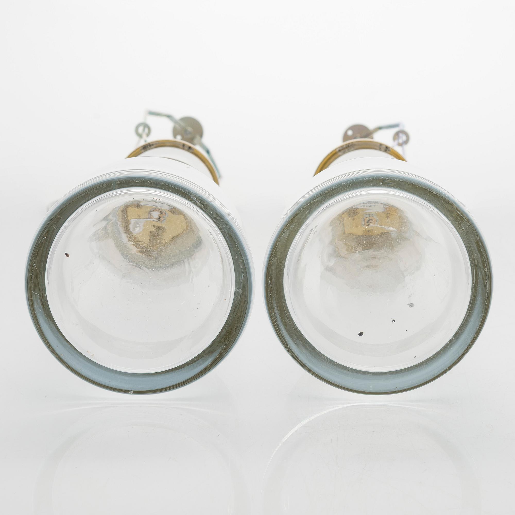 Maire Gullichsen, A pair of 1990s tablelamps for Artek.