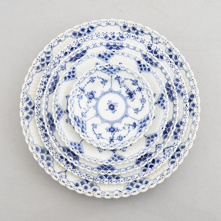 A group of five 'Musselmalet Full Lace' porcelain plates, Royal Copenhagen, model  1145, 1088, 1087, 1086, 1085.