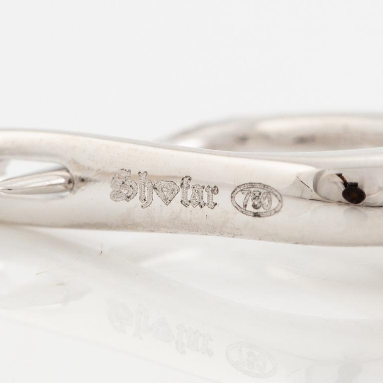 Earrings 18K white gold with cultured baroque freshwater pearls and brilliant-cut diamonds.