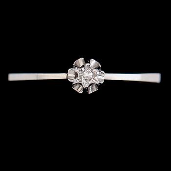 RING samt HÄNGE, 18 k vitguld, Alton, med briljantslipade diamanter. Total vikt ca 3 gram.