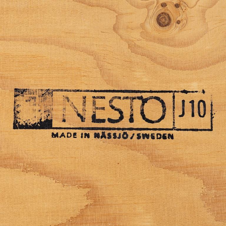 Gungstol, Nesto, Nässjö stolfabrik, modell 295, 1900-talets andra hälft, s.k. Kennedy-gungstol.