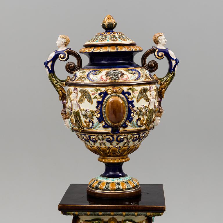 A majolica lidded vase and pedestal, Rörstrand, late 19th century.