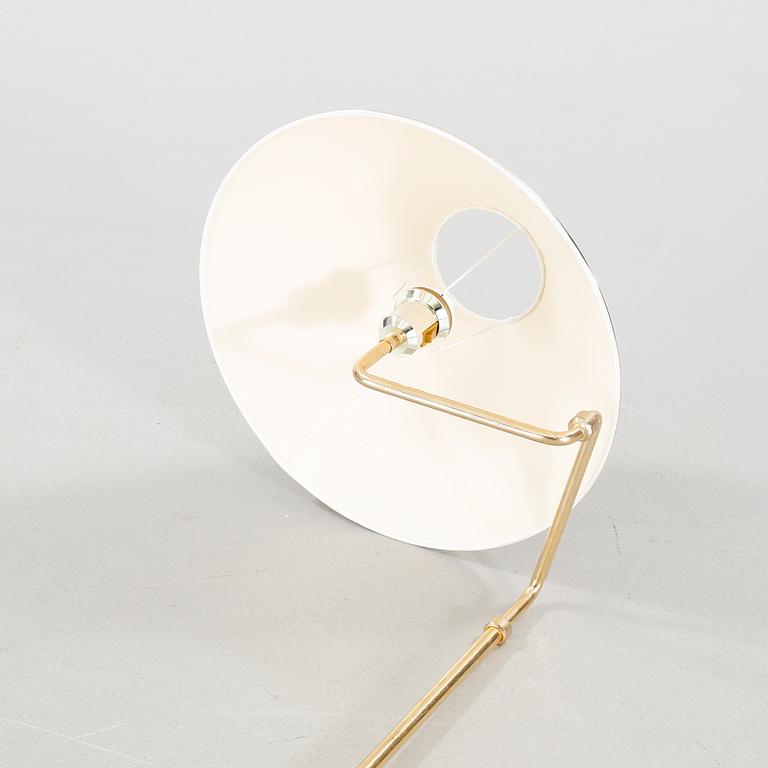 A pair of floor lamp from the latter half of the 20th century.