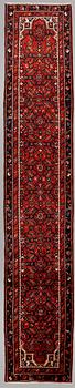 GALLERIMATTA, Hamadan, sent 1900-tal, ca 410x75 cm.