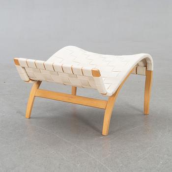 Bruno Mathsson, fotpall, "Pernilla".