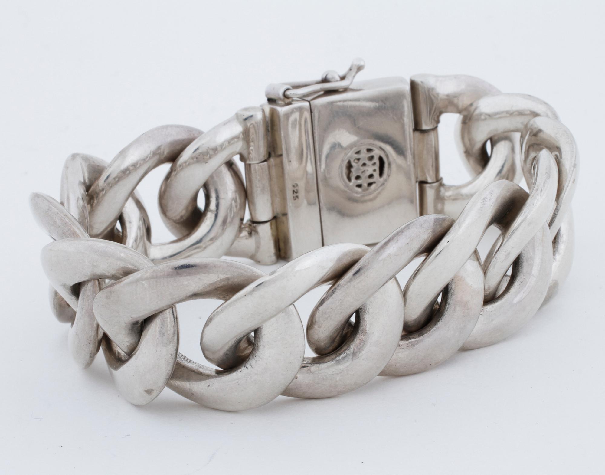 ARMBAND, "Chris", Buddha to buddha.