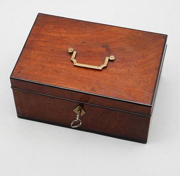 SKRIN, mahogny, 1800-talets första hälft.