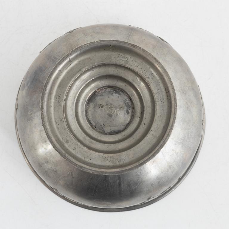 Firma Svenskt Tenn, a pewter centerpiece bowl, Stockholm, Sweden, 1927.
