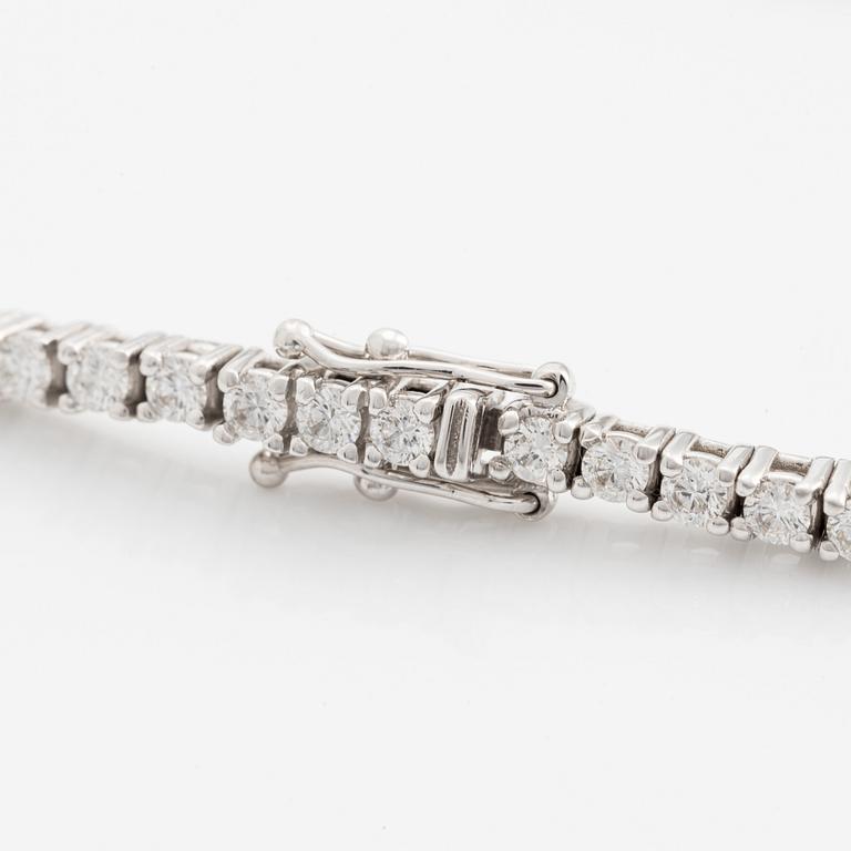Tennis bracelet, 18K white gold with brilliant-cut diamonds.