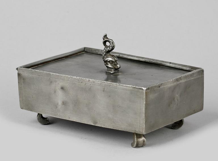 KRYDDSKRIN, tenn, delvis 1700-tal.