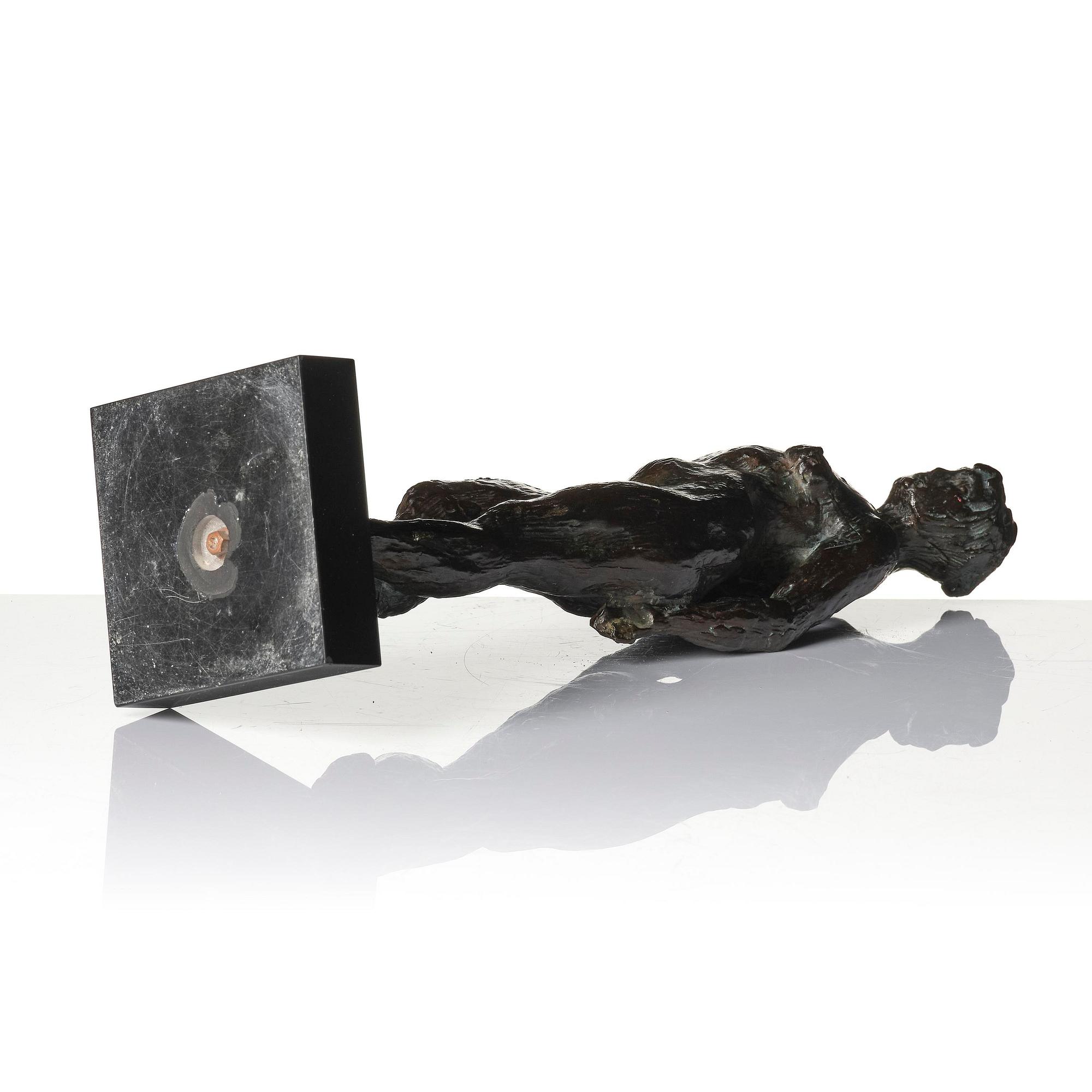 Gudmar Olovson, Standing model.