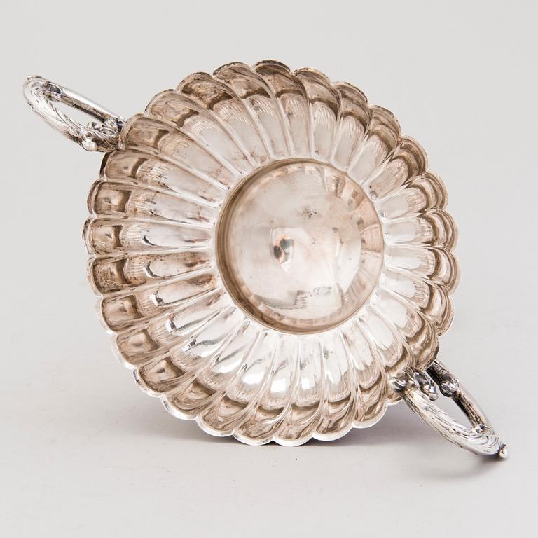 A Spanish footed silver bowl, 20th Century.