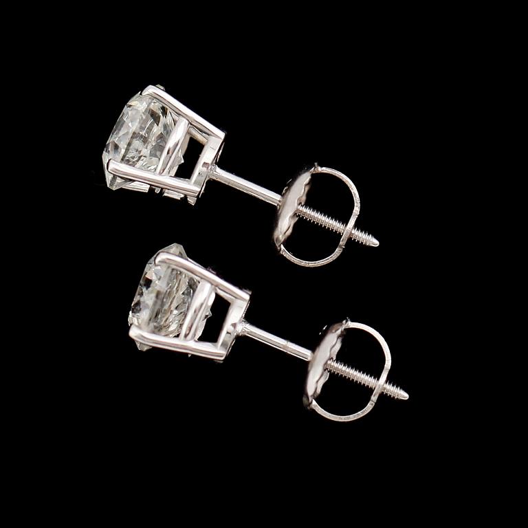 ÖRHÄNGEN, 1 par, 14 k vitguld, briljantslipade diamanter tot ca 1.75 ct.