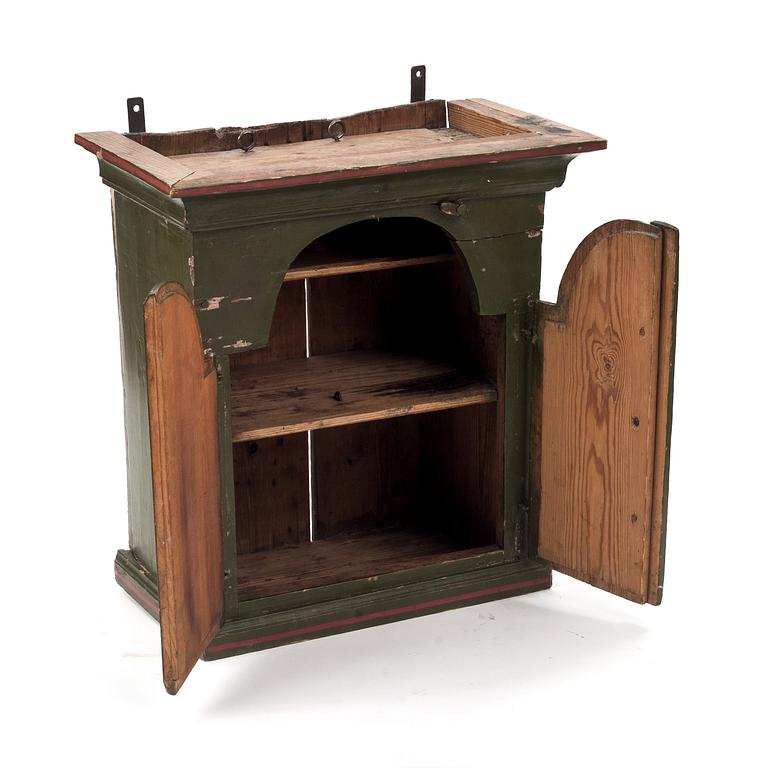 VÄGGSKÅP, allmoge. 1800-tal.