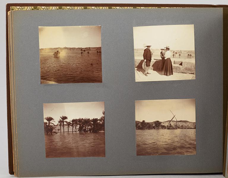 FOTOALBUM,   MEDELHAVSKRYSSNING 1905-06 MED KORVETTEN FREJA.
