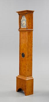 GOLVUR, empirestil, 1900-talets första hälft.