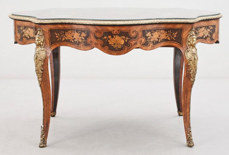 BORD, Louis XV-stil, 1900-talets mitt.